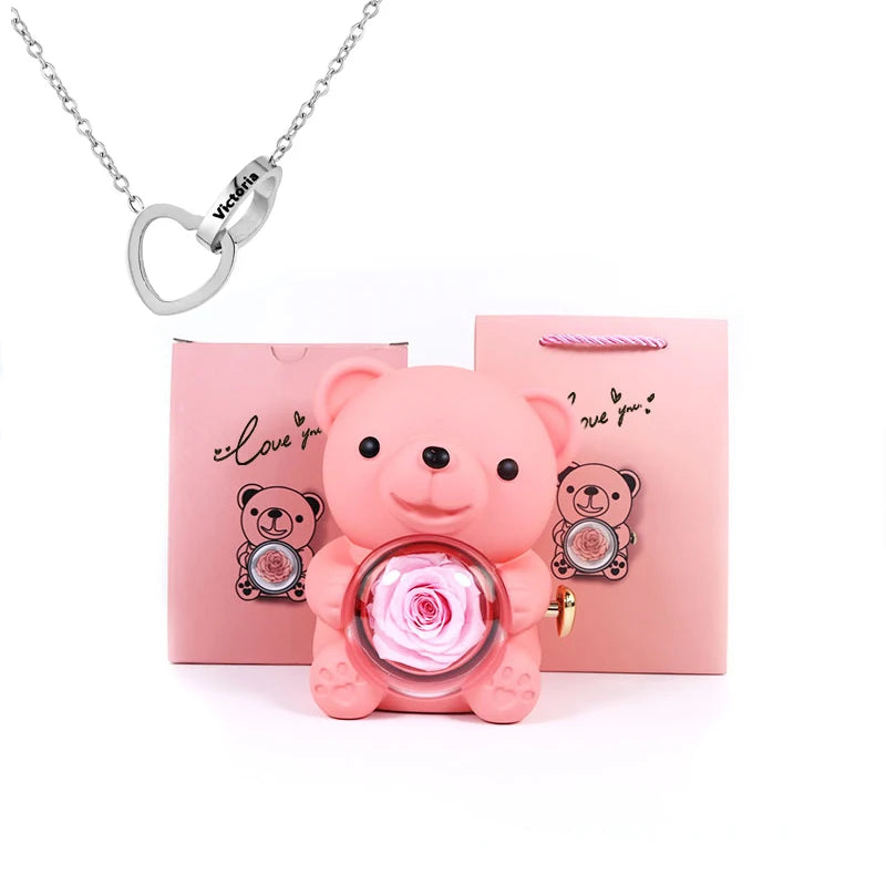 Collar con nombre grabado en forma de corazón 2024 y joyero giratorio con flor de rosa eterna, oso encantador para niña/mujer